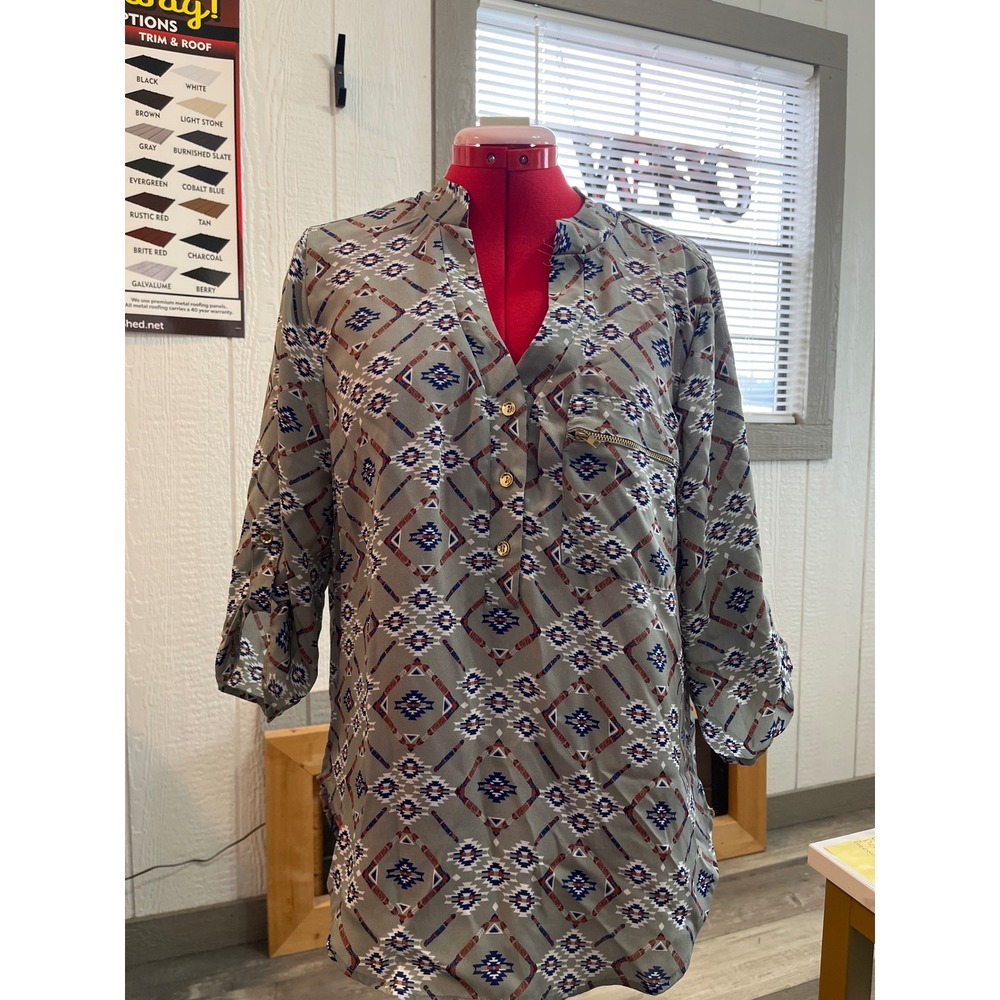 Wishful‎ Park Gray Geometric Aztec Print V-Neck Tunic Shirt